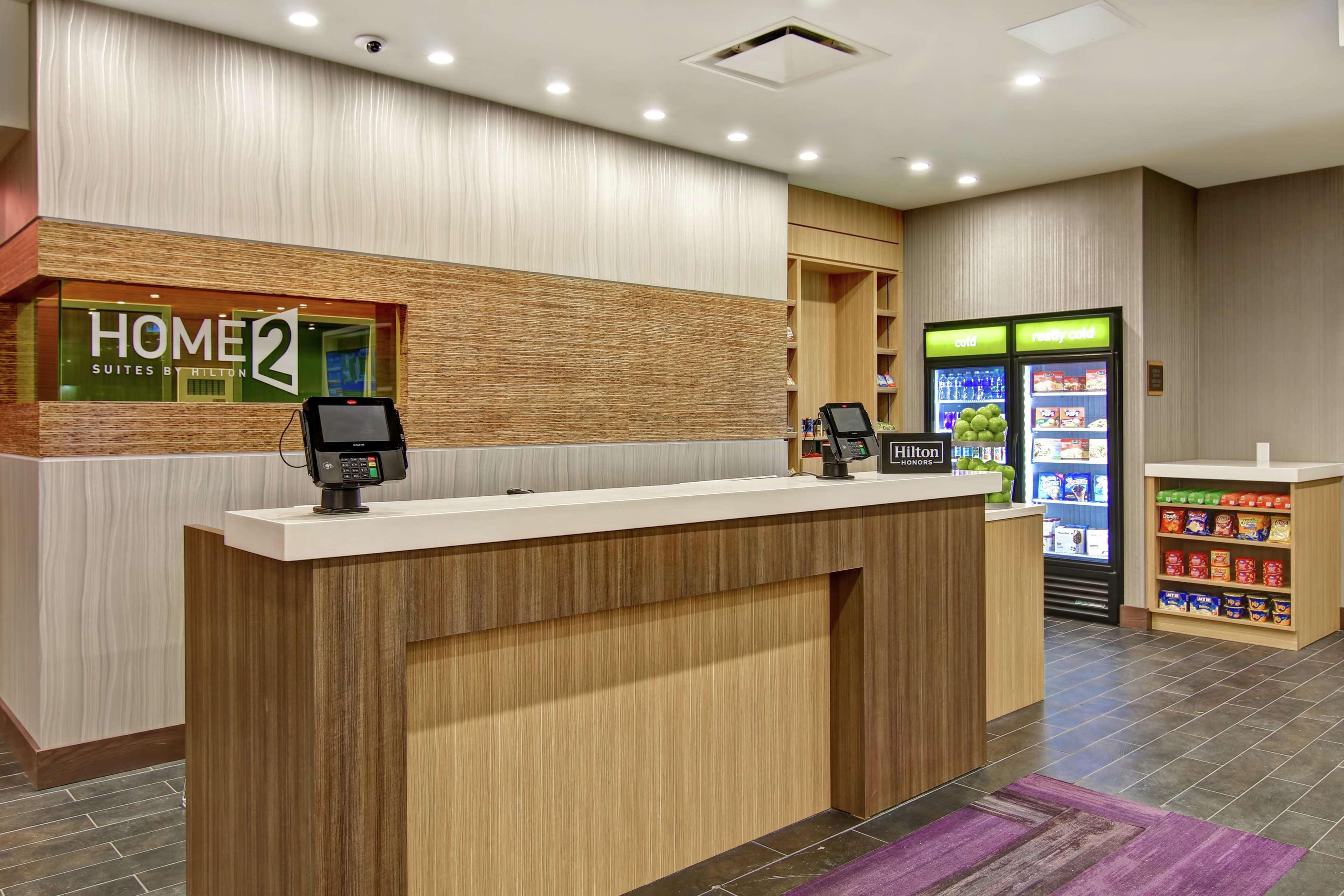 Home2 Suites By Hilton Edmonton South Экстерьер фото