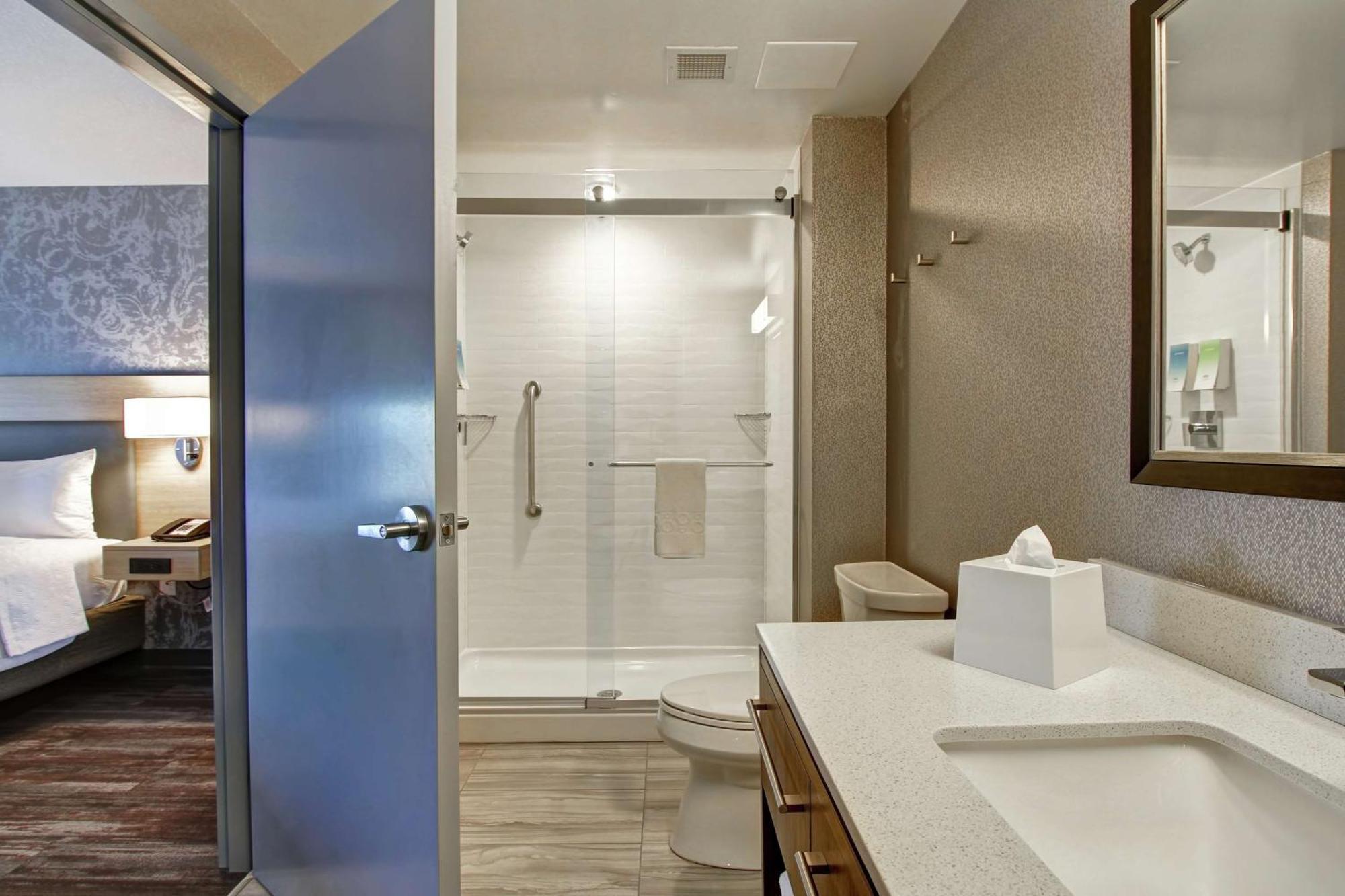 Home2 Suites By Hilton Edmonton South Экстерьер фото