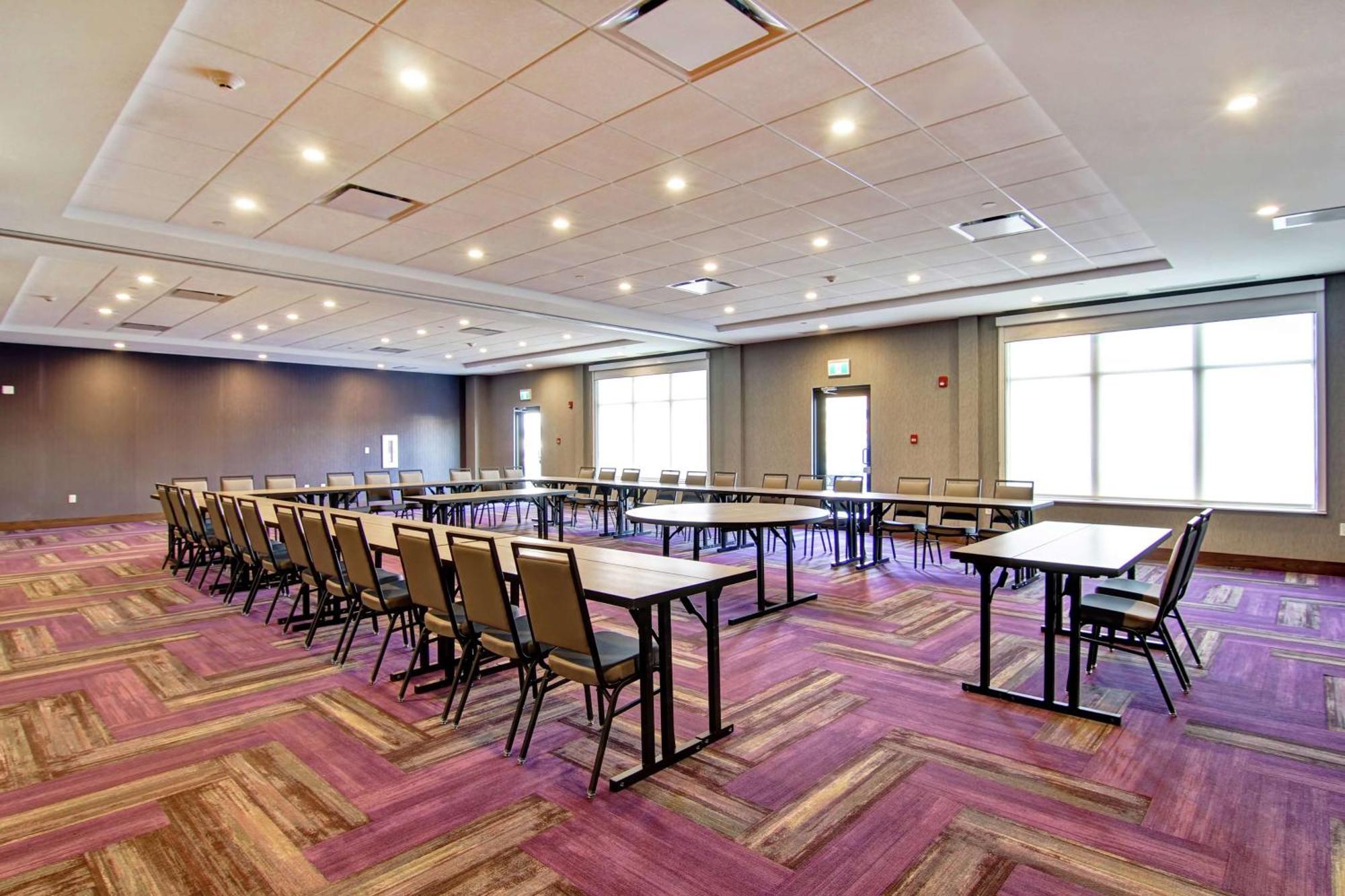 Home2 Suites By Hilton Edmonton South Экстерьер фото