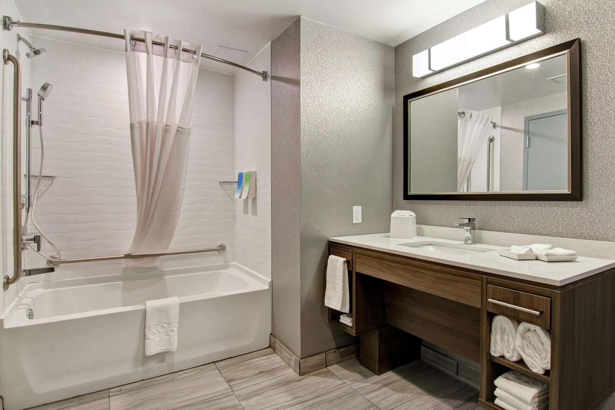 Home2 Suites By Hilton Edmonton South Экстерьер фото